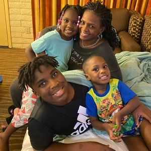 Meet your Posher, Marie